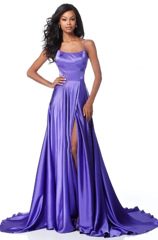 Prom dresses with ruched bodices and organza sleeves for a romantic lookSherri Hill - 51631 Sexy Lace-Up Back A-Line Long Evening Dress Prom dresses with ruched bodices and organza sleeves for a romantic lookSherri Hill - 51631 Sexy Lace-Up Back A-Line Long Evening Dress