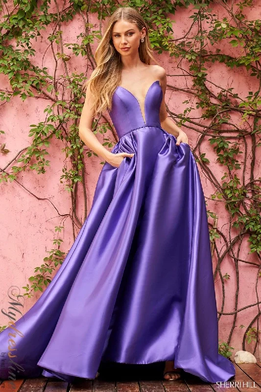 Formal dresses with abstract print panels and rhinestone embellishments for a unique formal eventSherri Hill 55005 Formal dresses with abstract print panels and rhinestone embellishments for a unique formal eventSherri Hill 55005