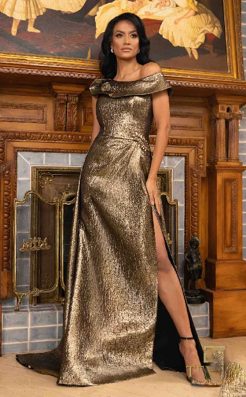Strapless formal dresses with tulle skirts for a classic prom lookTerani 242M3373 Dress Strapless formal dresses with tulle skirts for a classic prom lookTerani 242M3373 Dress