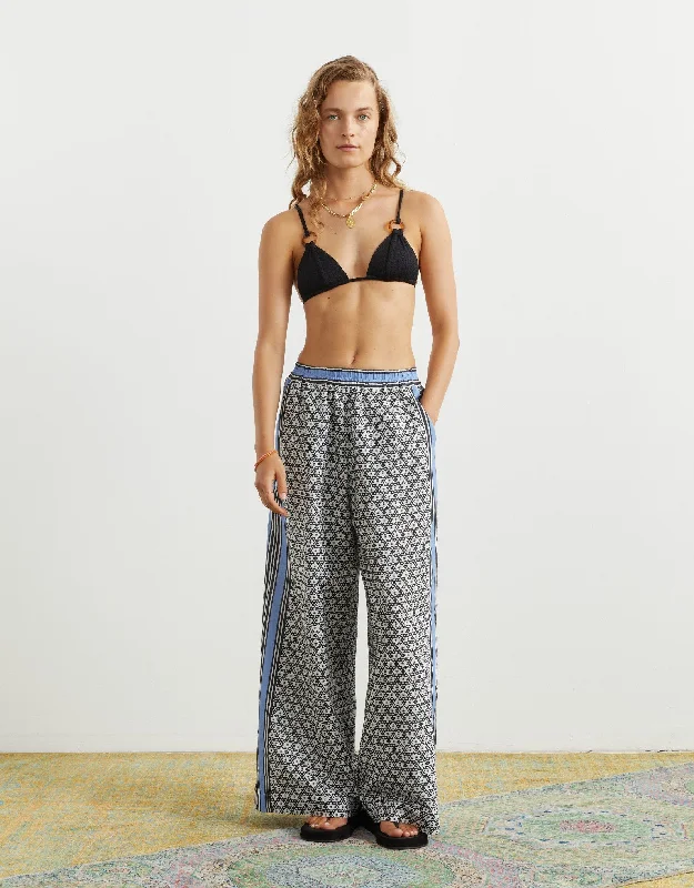 Hand - embroidered lace cover ups for a romantic and elegant beach outfitScarpa Wide Leg Pant Hand - embroidered lace cover ups for a romantic and elegant beach outfitScarpa Wide Leg Pant