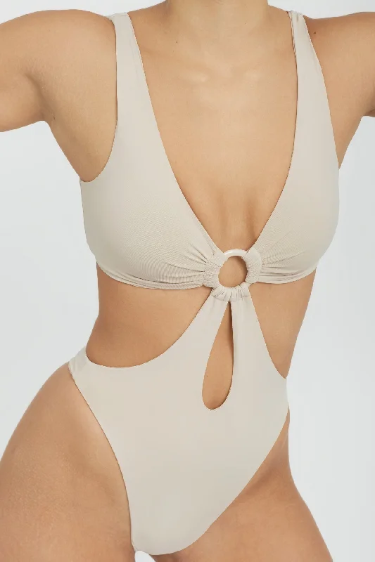 Women's Cargo - Style One - Pieces in Khaki with Pockets for a Practical and Stylish Outdoor LookKenya One Piece - Coconut
