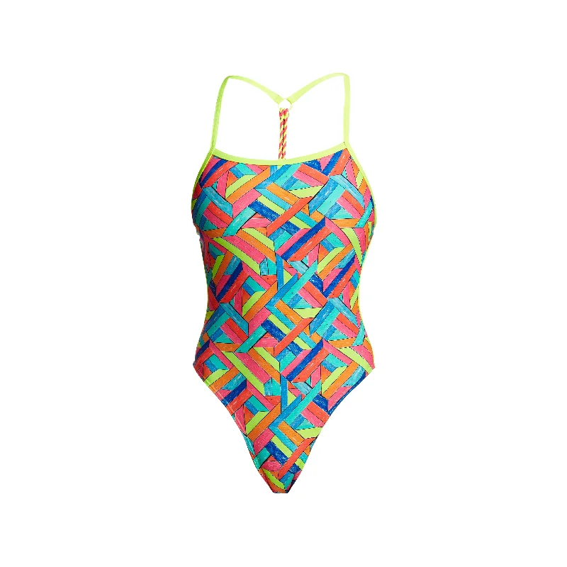 Long - sleeve women swimwear for extra sun protection and modestyPANEL POP | LADIES TWISTED ONE PIECE Long - sleeve women swimwear for extra sun protection and modestyPANEL POP | LADIES TWISTED ONE PIECE