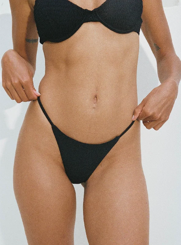 Striped bikini with a classic pattern for a timeless beach aestheticTali String Bikini Bottoms Black