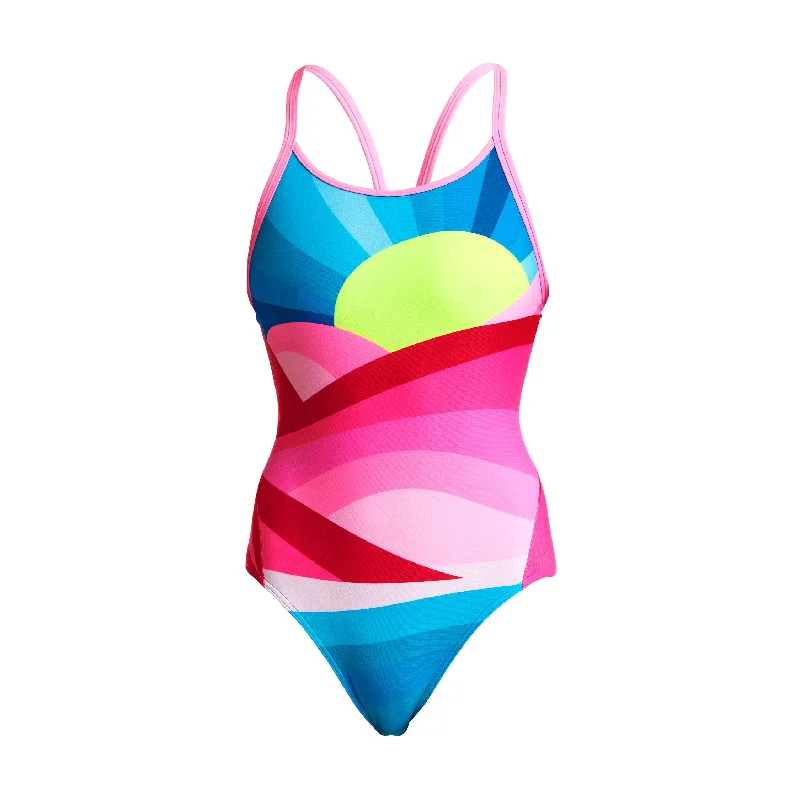 Ruched women swimwear with fabric gathers for a slimming effectSummit Sunset | Ladies Diamond Back One Piece Ruched women swimwear with fabric gathers for a slimming effectSummit Sunset | Ladies Diamond Back One Piece